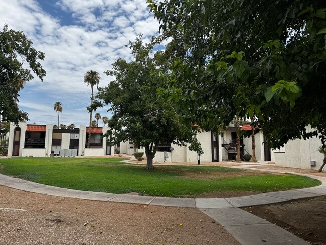 Building Photo - No Minimum Credit Score Needed. Central living, next to community pools.