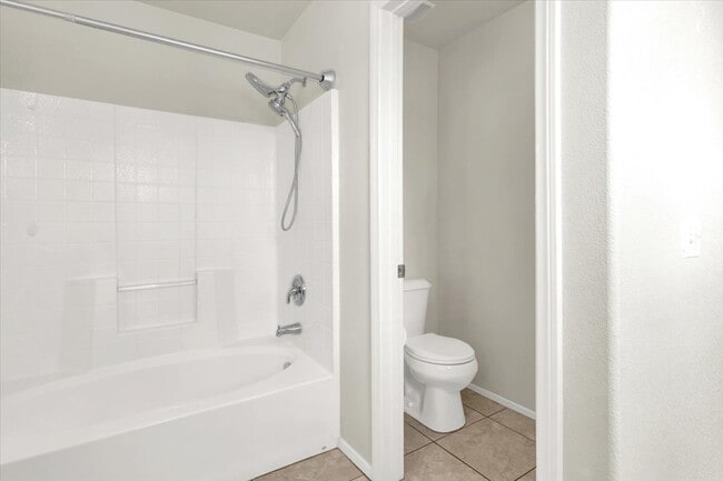 Building Photo - 6909 Graceful Cloud Ave