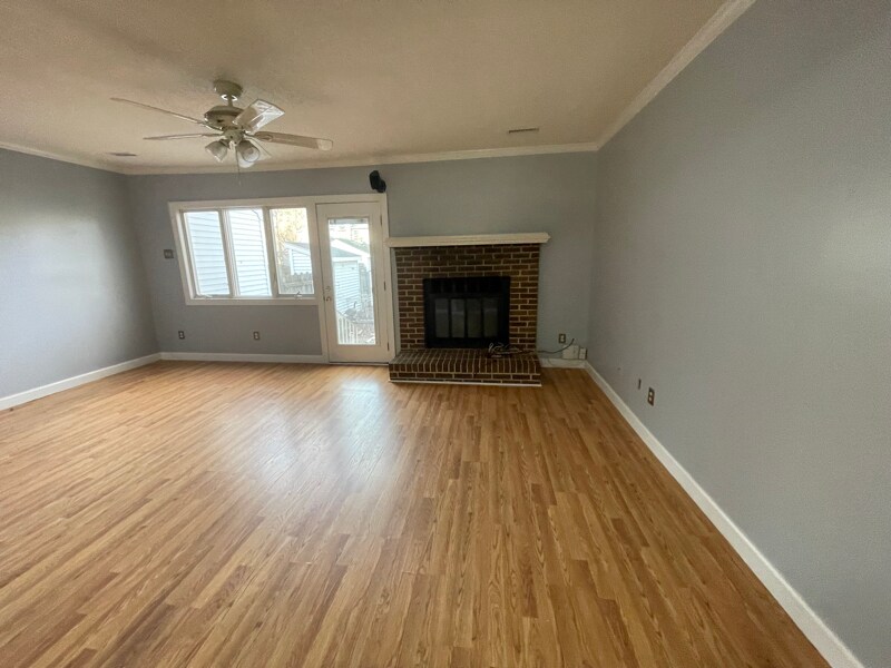 Building Photo - 4310 Brighton Ln