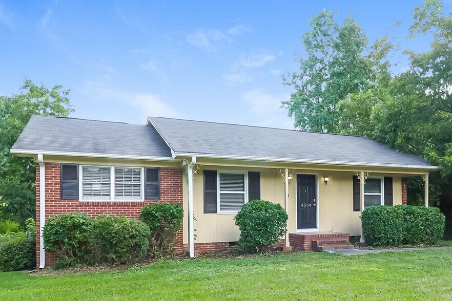 Building Photo - 4534 Hidden Valley Rd