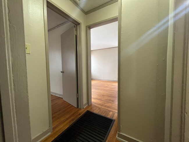Building Photo - Your New Home at Park South