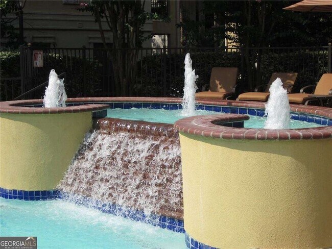 Building Photo - 3777 Peachtree Rd NE