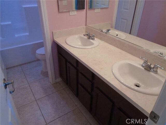 Building Photo - 4081 Chamomile Ct