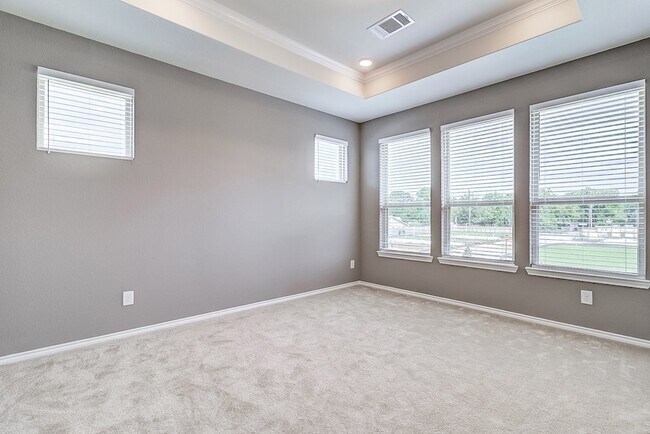 Building Photo - 9312 Bauer Vista Dr