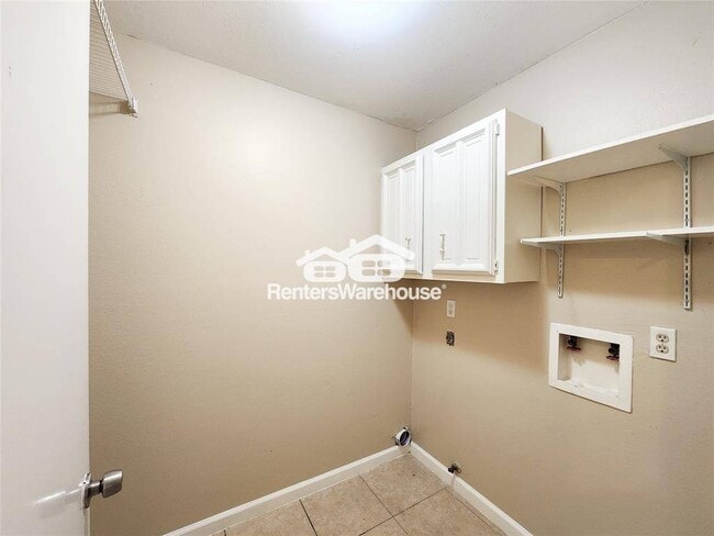 Building Photo - 3207 Glade Springs Dr