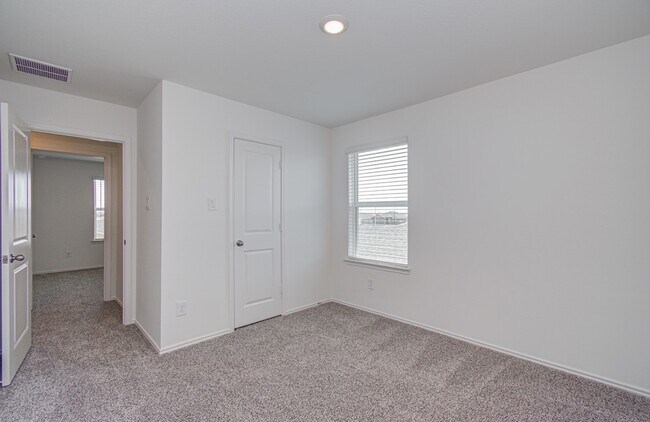 Building Photo - 3046 Bloomsbury Ter Dr