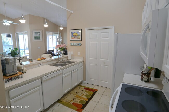 Building Photo - 1401 Carnoustie Ct