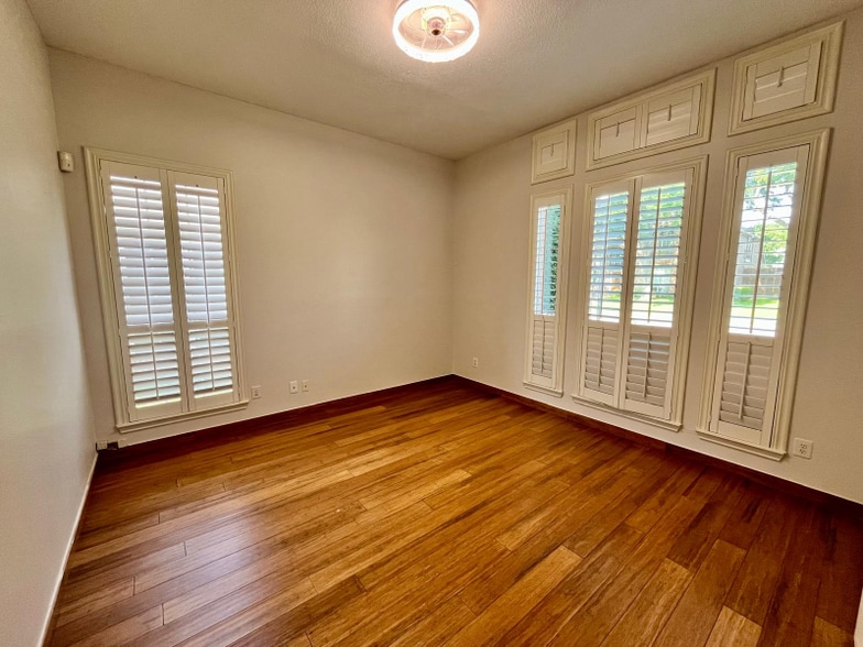 Building Photo - 3109 Glenmere Ct