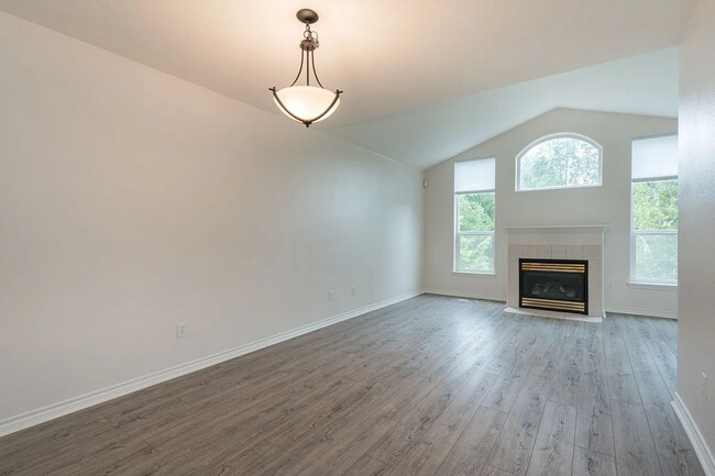 Building Photo - Charming Sherwood Home for Lease – 3 Bed /...