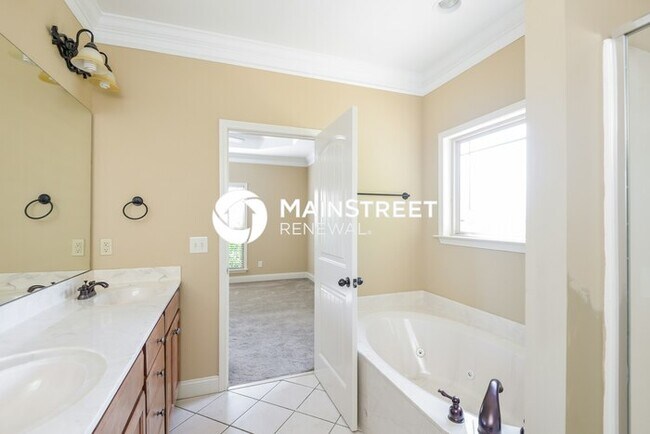 Building Photo - 4 Bedroom Pet-Friendly Home in Odenville, AL with Main Street Renewal