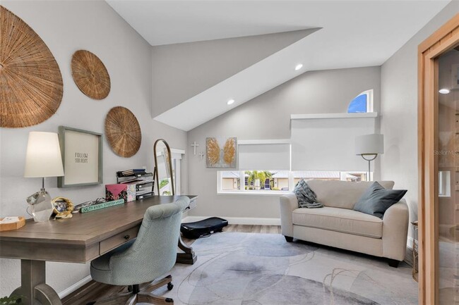 Building Photo - 276 Lewis Cir