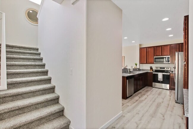Building Photo - 5643 E Bollo St