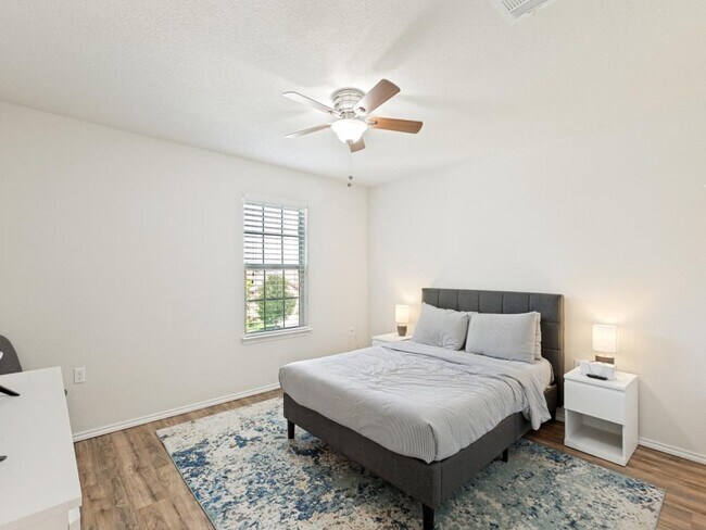 Building Photo - 6909 Longford Trail