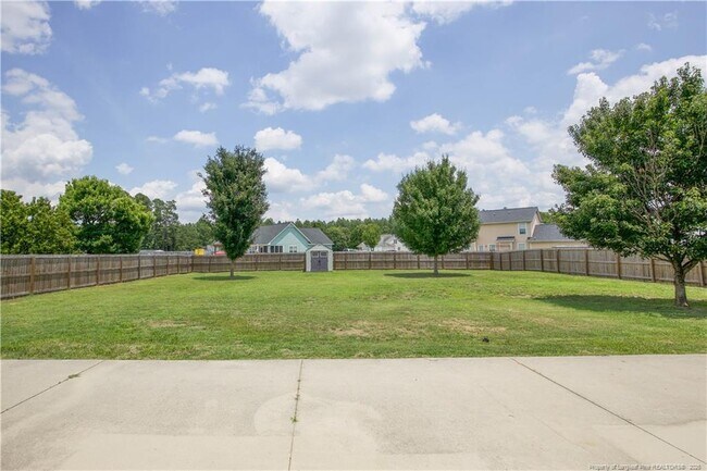 Building Photo - 106 Harvest Ln