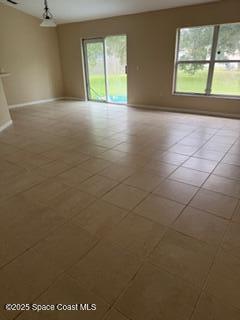 Building Photo - 287 Barbarossa Rd NW