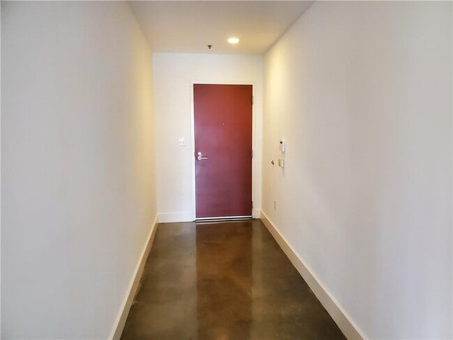 Building Photo - 845 Spring St NW