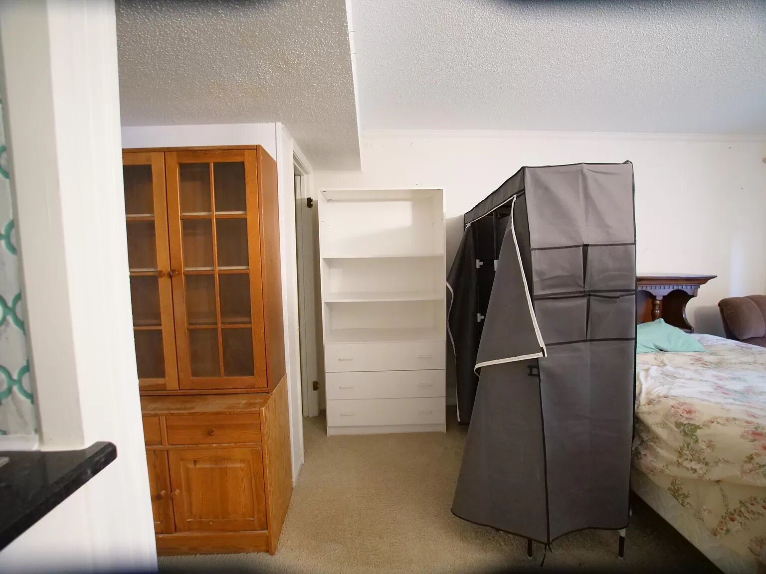 Building Photo - Room in Duplex on Dixon Dr