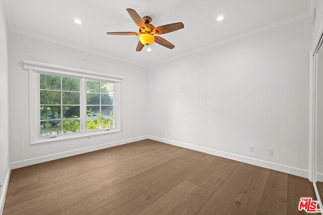 Building Photo - 6024 Paseo La Vista