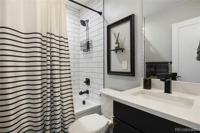 Building Photo - 3566 W 16th Ave