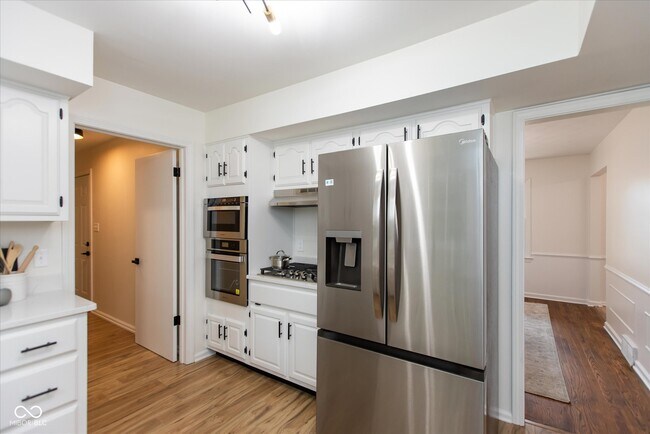 Building Photo - 6838 Johnson Rd