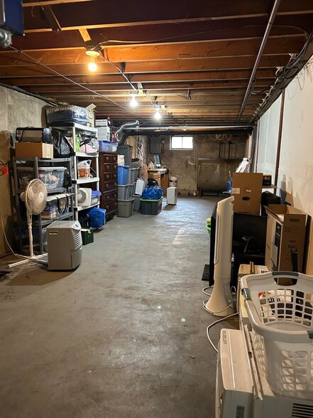 Building Photo - 10 Dwight Ave