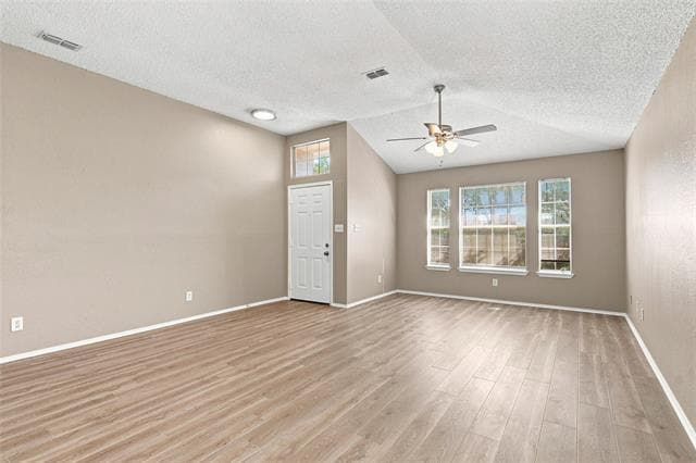Building Photo - 7053 Northpointe Dr