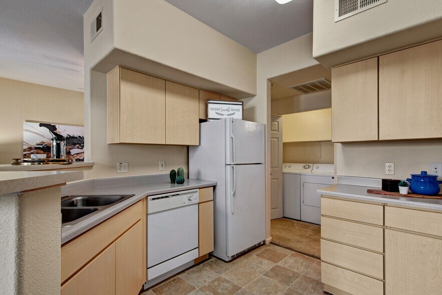 Sonoma Landing Kitchen - Sonoma Landing