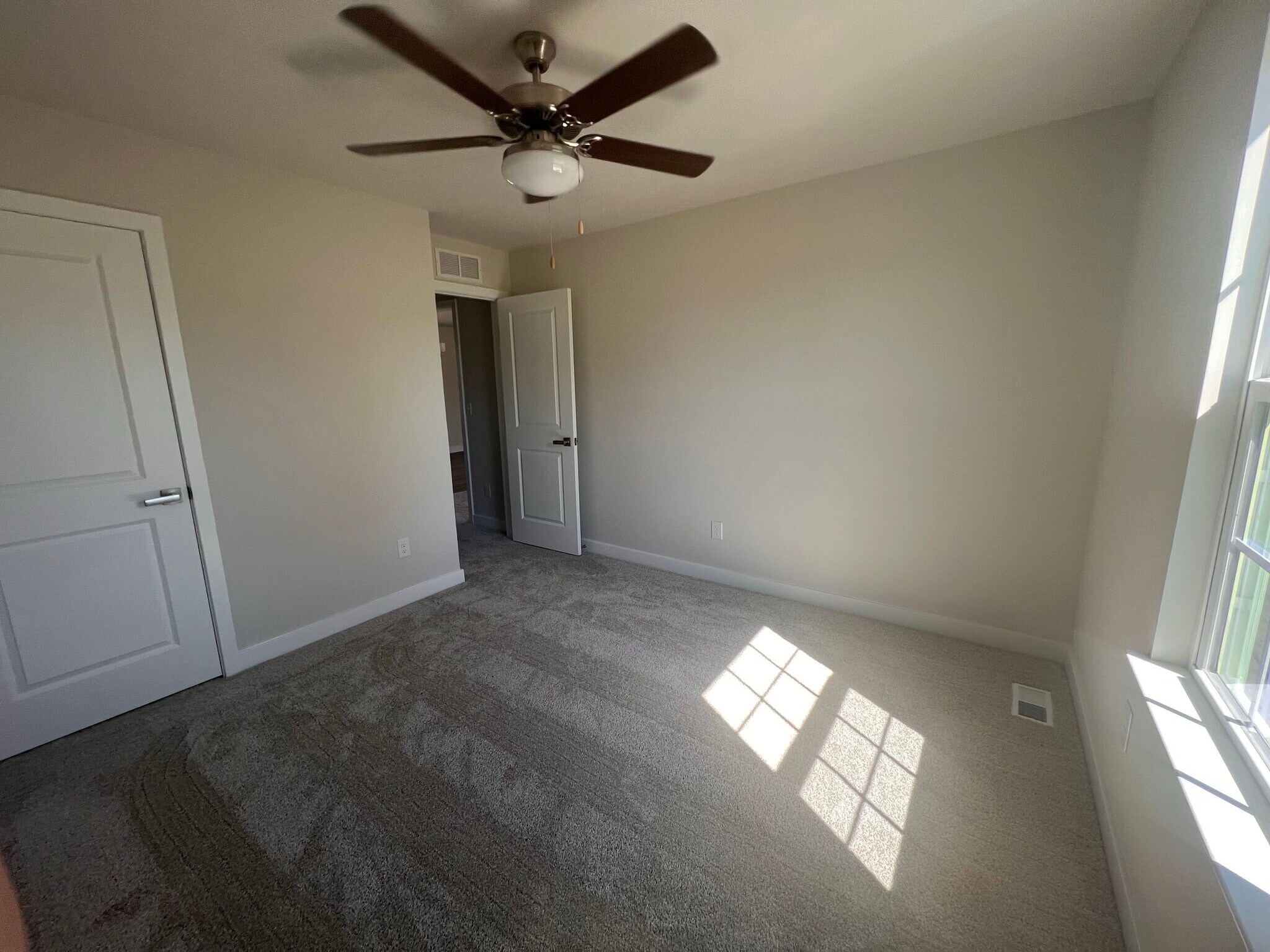 Building Photo - 469 Alyssa Way