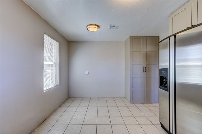 Building Photo - 2 Bedroom 1 Bath Single Family Home in Prescott