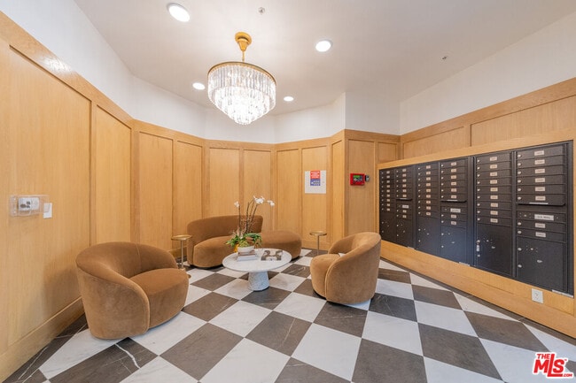 Building Photo - 124 W Colorado St