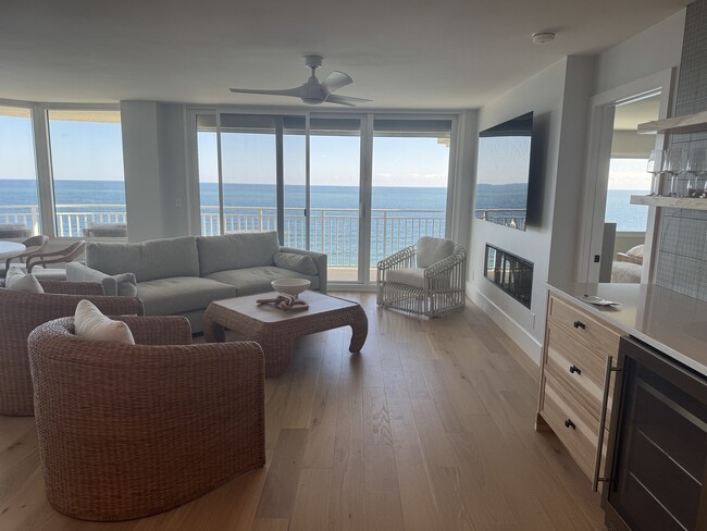 Primary Photo - VACATION RENTAL - SNOW BIRDS - Monthy rent...