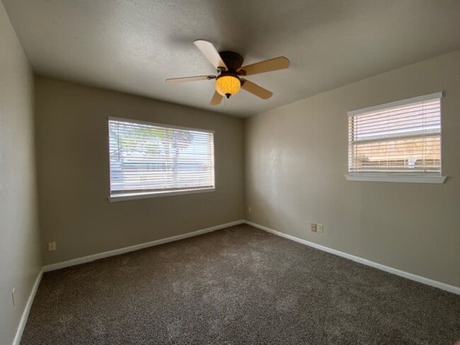 Building Photo - WATERFRONT HOME W/ FENCED YARD