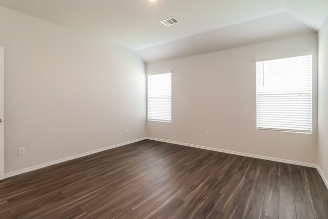 Building Photo - 14088 Lahontan Dr
