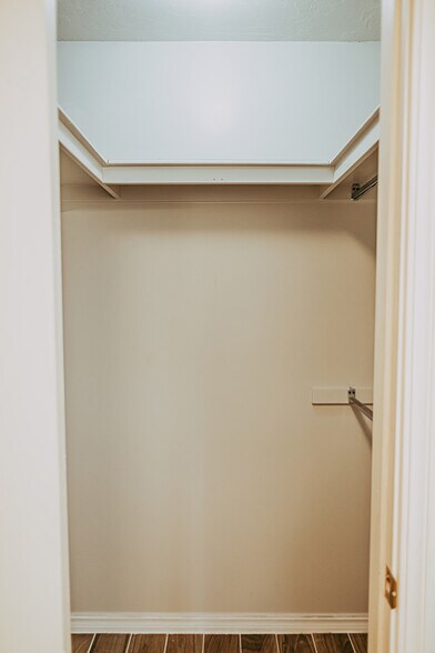 Master Suite - 5331 Indian Hill Rd