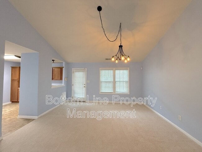Building Photo - 3131 Ocalle Ln
