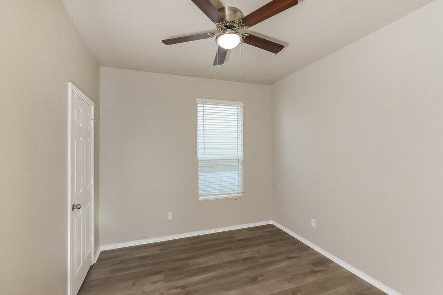 Building Photo - 7811 Paraiso Crest