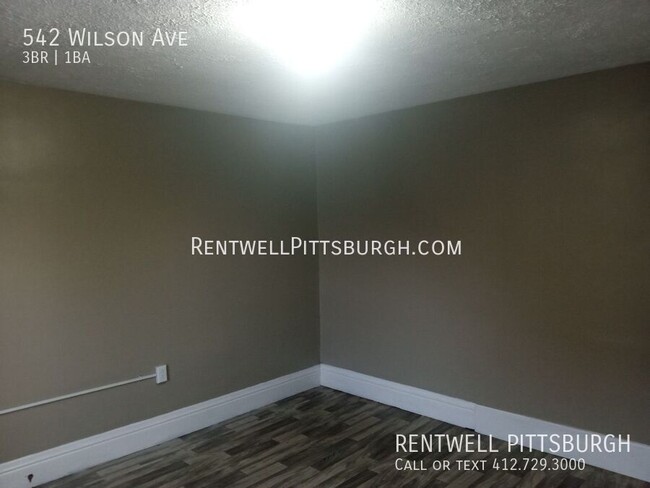 Building Photo - 3 Bedroom Home in Clairton