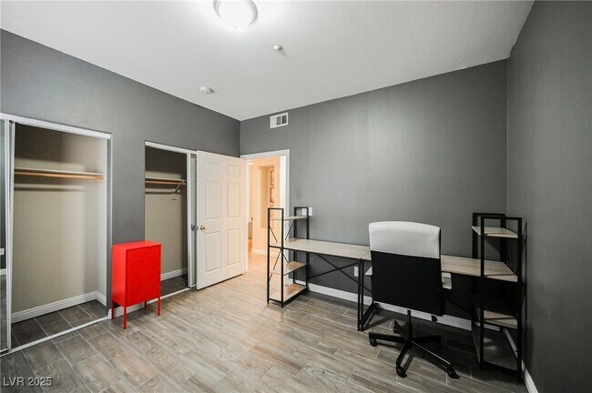 Building Photo - 833 Aspen Peak Loop