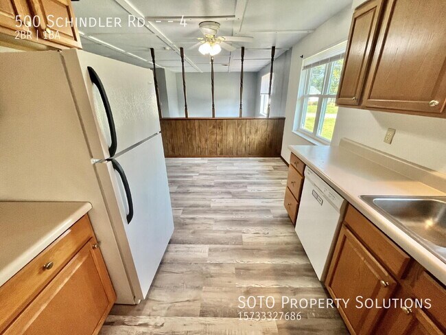 Building Photo - 500 Schindler Rd
