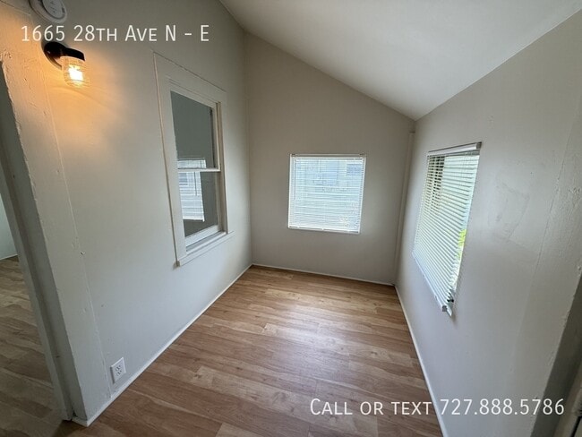 Building Photo - 1665 28th Ave N