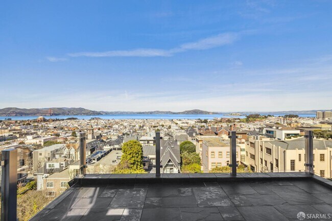 Building Photo - 2336 Broadway