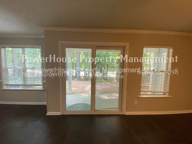 Building Photo - 5043 Brookside Ct