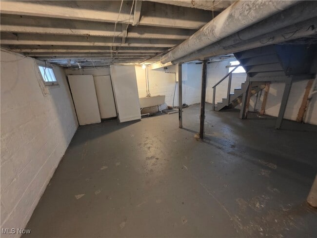 Building Photo - 9825 Macon Ave