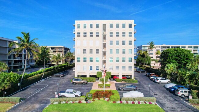 Building Photo - 3230 S Ocean Blvd