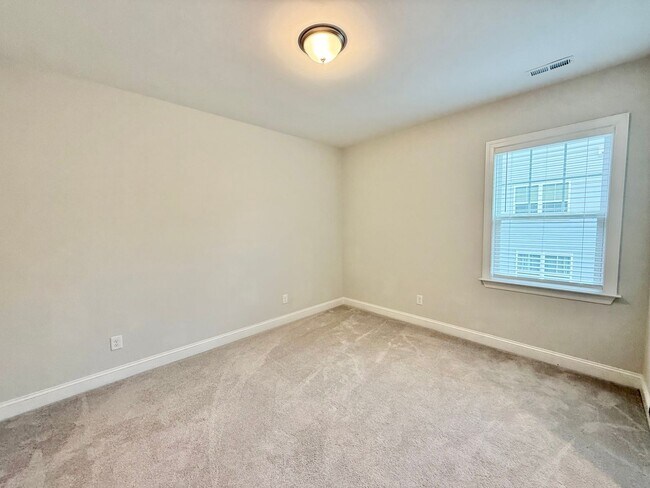 Building Photo - Remodeled 4BD, 3BA Wake Forest Home with L...