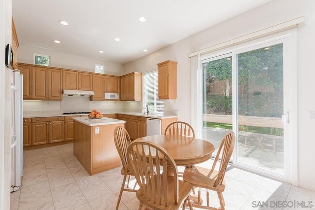 Building Photo - 5075 Sterling Grove Ln