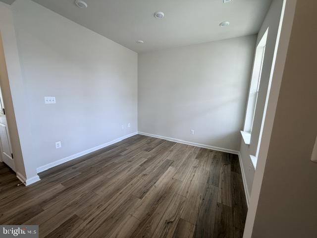 Building Photo - 44 N Forrest St