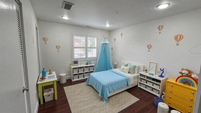 Building Photo - 20846 Via Valencia Dr