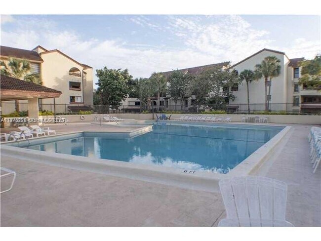 Building Photo - 8830 SW 123rd Ct