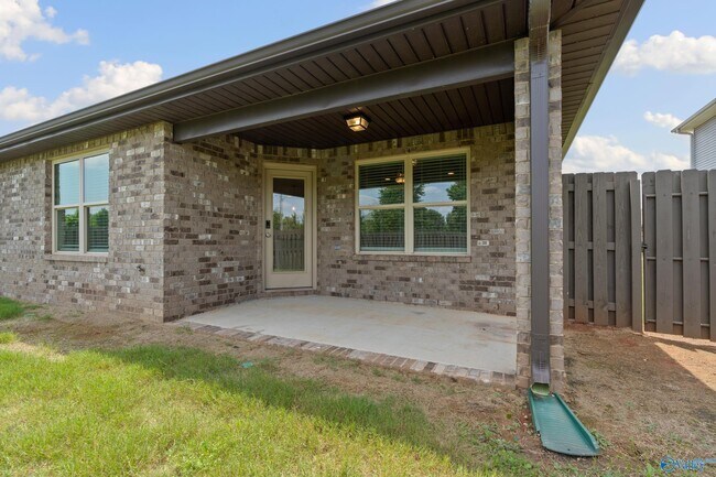 Building Photo - 191 Cherry Laurel Dr